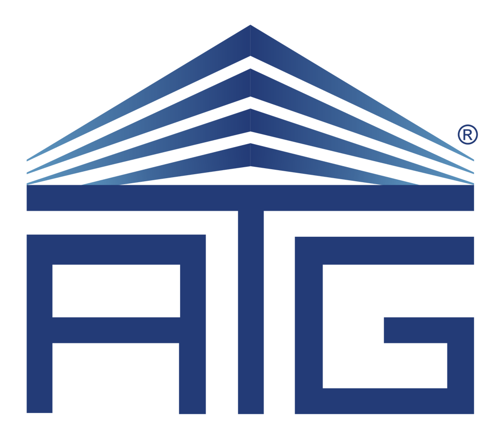 Blaues ATG-Logo mit stilisiertem Dachsymbol und eingetragenem Warenzeichen auf dunkelgrünem Hintergrund.