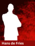 Weiße Silhouette eines Mannes mit verschränkten Armen auf rotem Hintergrund, darunter der Text „Hans de Fries“.