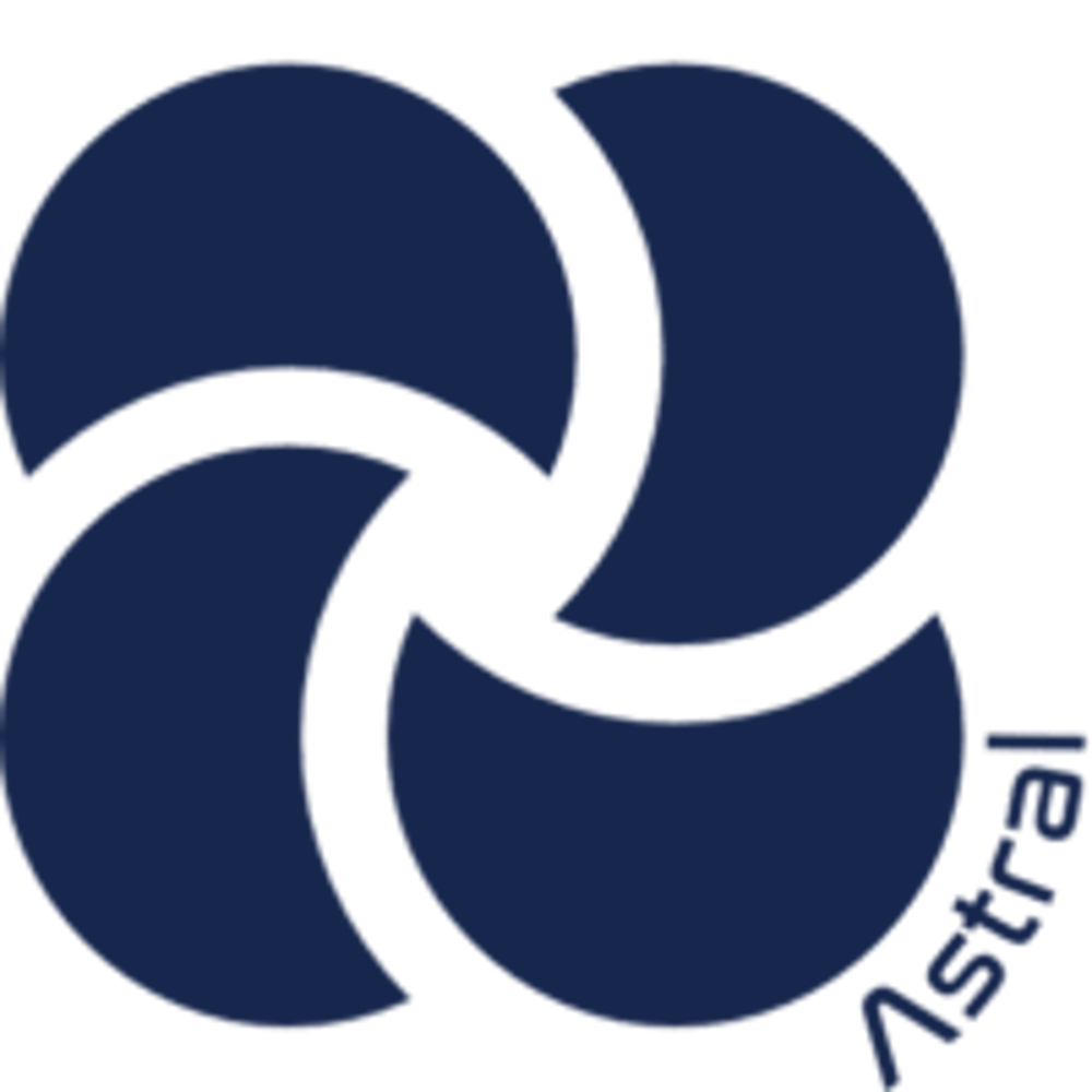 Dunkelblaues, vierblättriges Kleeblatt-Logo mit dem Wort "Astral" in der unteren rechten Ecke.