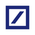 Logo der Deutschen Bank mit einem blauen Schrägstrich in einem blauen Quadratrahmen auf weißem Hintergrund.