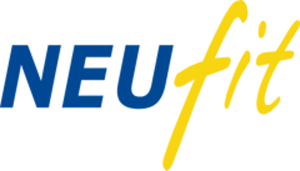 Das Logo "NEUfit" mit "NEU" in Blau und "fit" in Gelb auf grünem Hintergrund.
