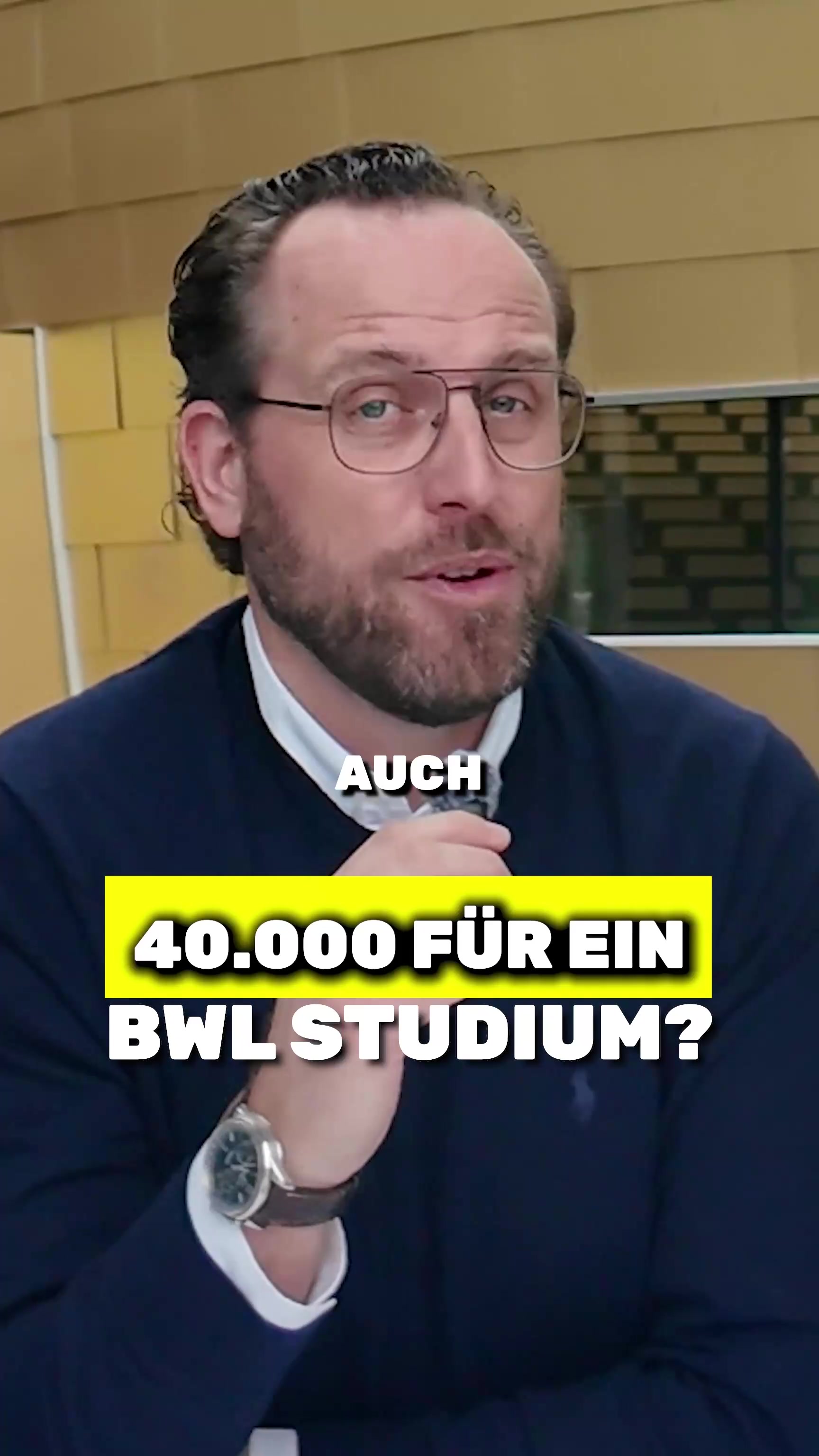 Standbild aus dem Video über die Studiengebühren der KLU