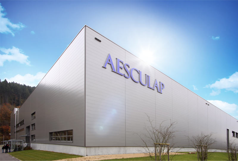 Fassade des Aesculap-Gebäudes in Tuttlingen