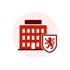 Rotes Gebäude-Icon mit einem Wappenschild, das einen aufrecht stehenden Löwen zeigt, vor weißem Kreishintergrund - Software für Stabsarbeit - Notfall- und Krisenmanager (NKM®).