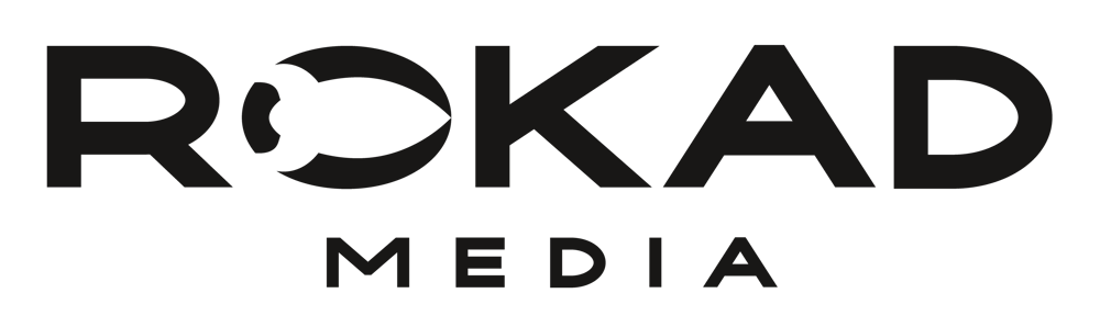 Logo mit dem Wort "ROKAD" in großen schwarzen Buchstaben und "MEDIA" darunter in kleineren schwarzen Buchstaben.