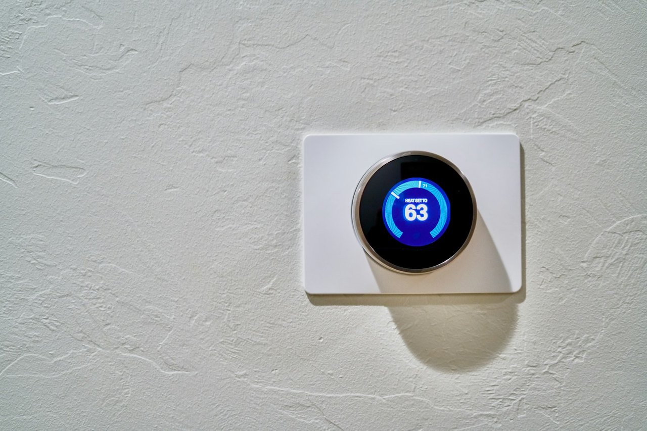 Smart-Display zur Bedienung von Handsender und Jalousie