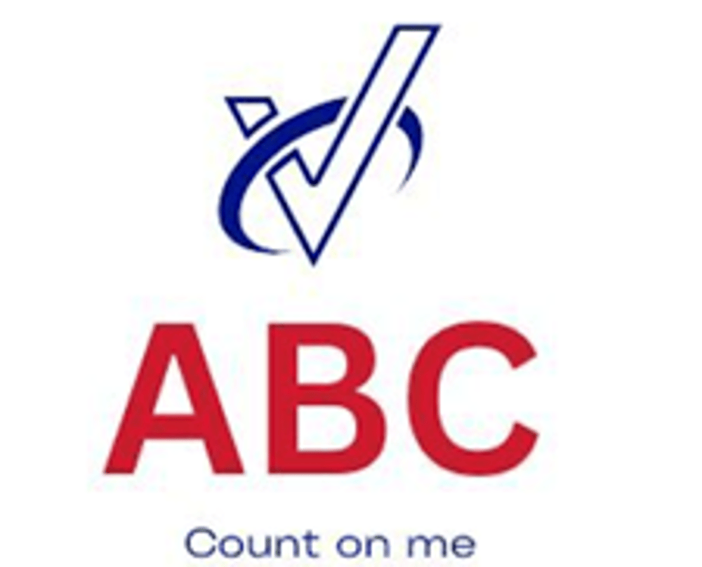 Blaues V-Häkchen-Logo über rotem „ABC“ und dem Text „Count on me“.