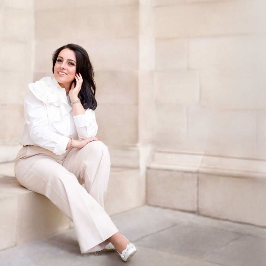 Dr. Golriz Rayal, die Storyqueen