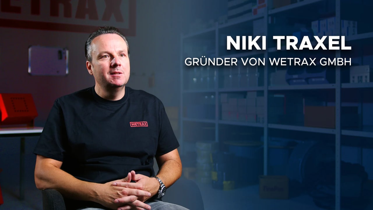 Niki Traxel