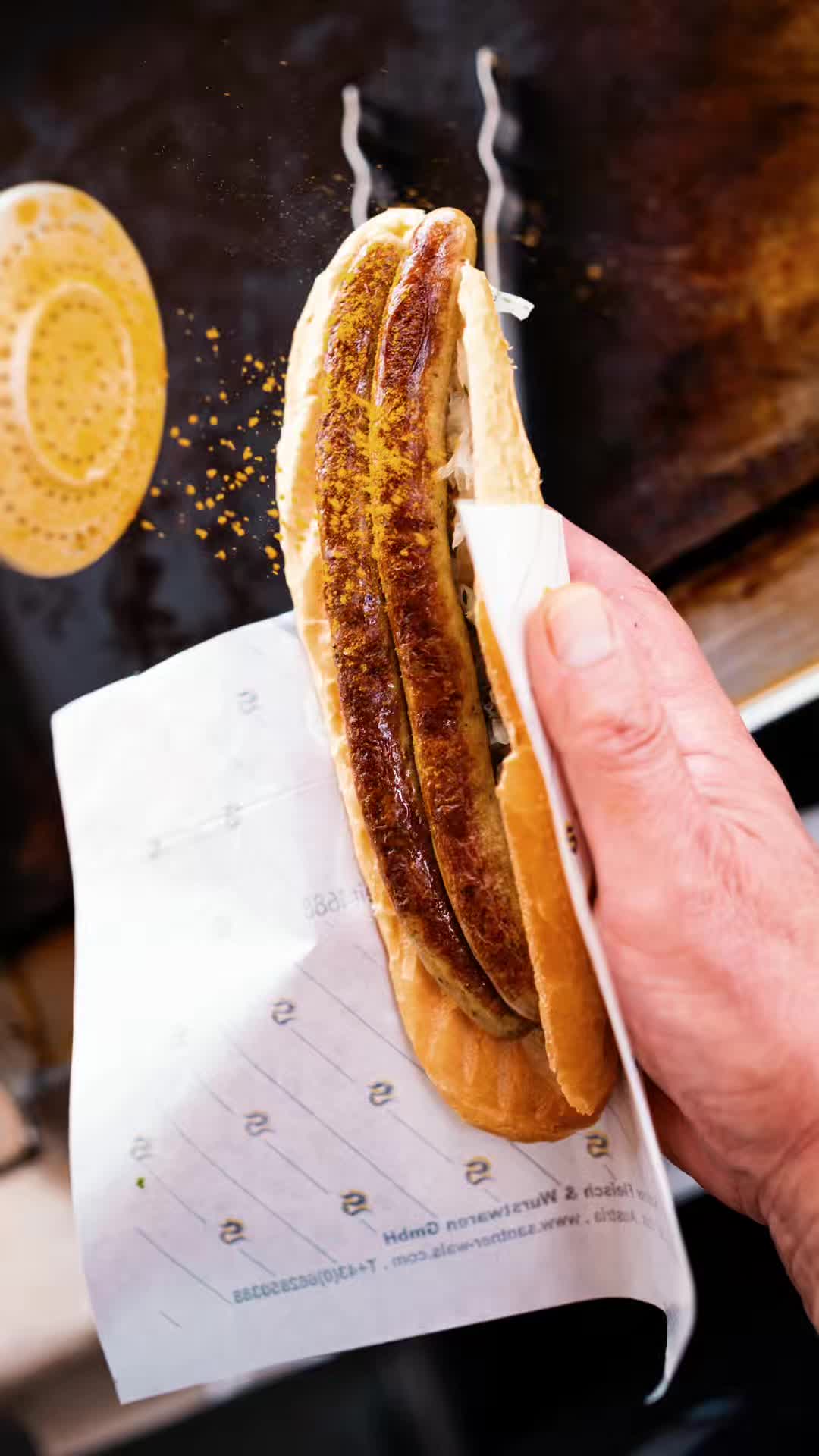 Team der Fleischerei Santner beim Grillen vor Ort
