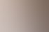 Mann sitzt am Schreibtisch vor einem Computerbildschirm und zeigt einen Daumen hoch.
