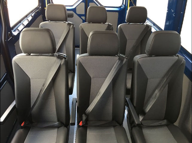 Crafter Kombi 9-Sitzer – Bild 1
