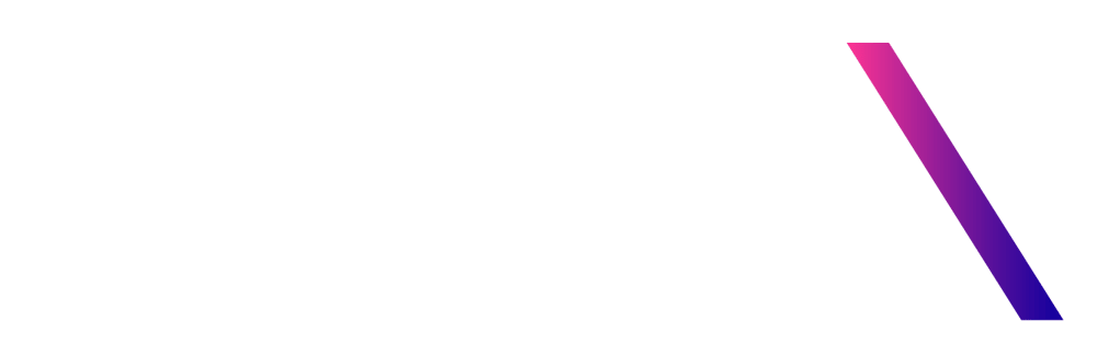 Der Text "CORINNA KÄPPELER" in Weiß auf grünem Hintergrund mit einem diagonalen Farbverlauf von Magenta zu Violett.