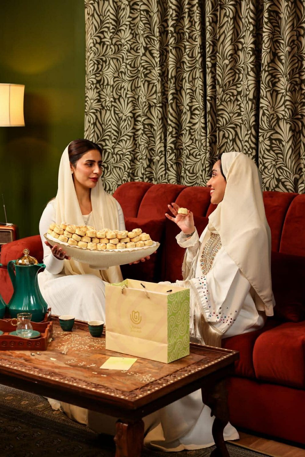 Serving & hospitality