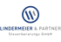 Logo von Lindermeier & Partner Steuerberatungs GmbH mit blauem Kreis-Emblem auf schwarzem Hintergrund.
