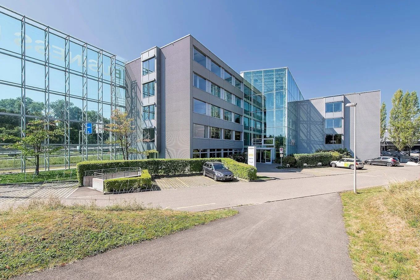 Besuch uns im Grow Office