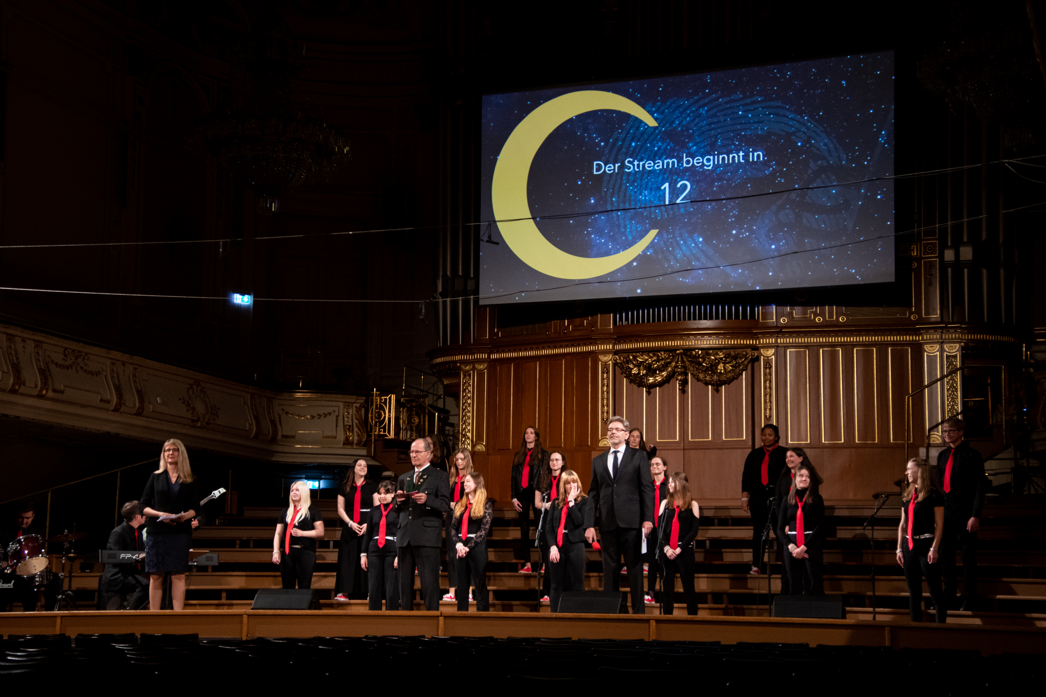 Young singers of BG/BRG Knittelfeld on stage at the Long Night of Choirs, Voices of Spirit 2021, Graz