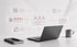 Laptop auf Schreibtisch mit digitalen Icons für Kundenbewertung, Datenschutz und Team-Management in einer Netzwerkgrafik.