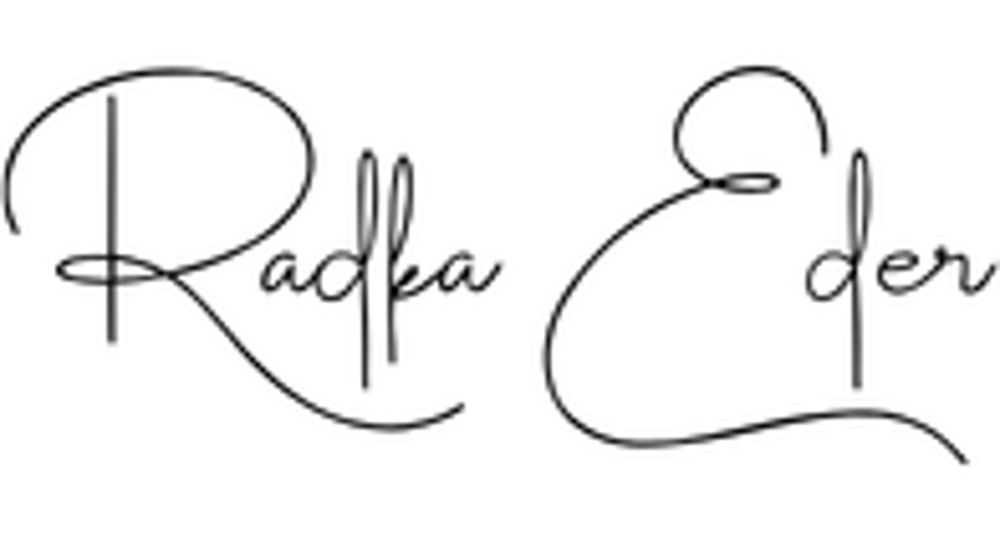 Einfarbig schwarze Fläche ohne sichtbare Details oder Texturen.