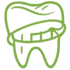 Grüner Zahn mit Zahnspange.