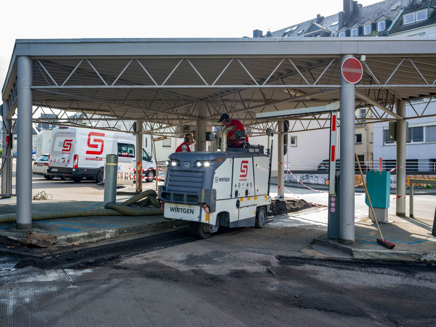 Rückbau einer Tankstelle mit moderner Frästechnik