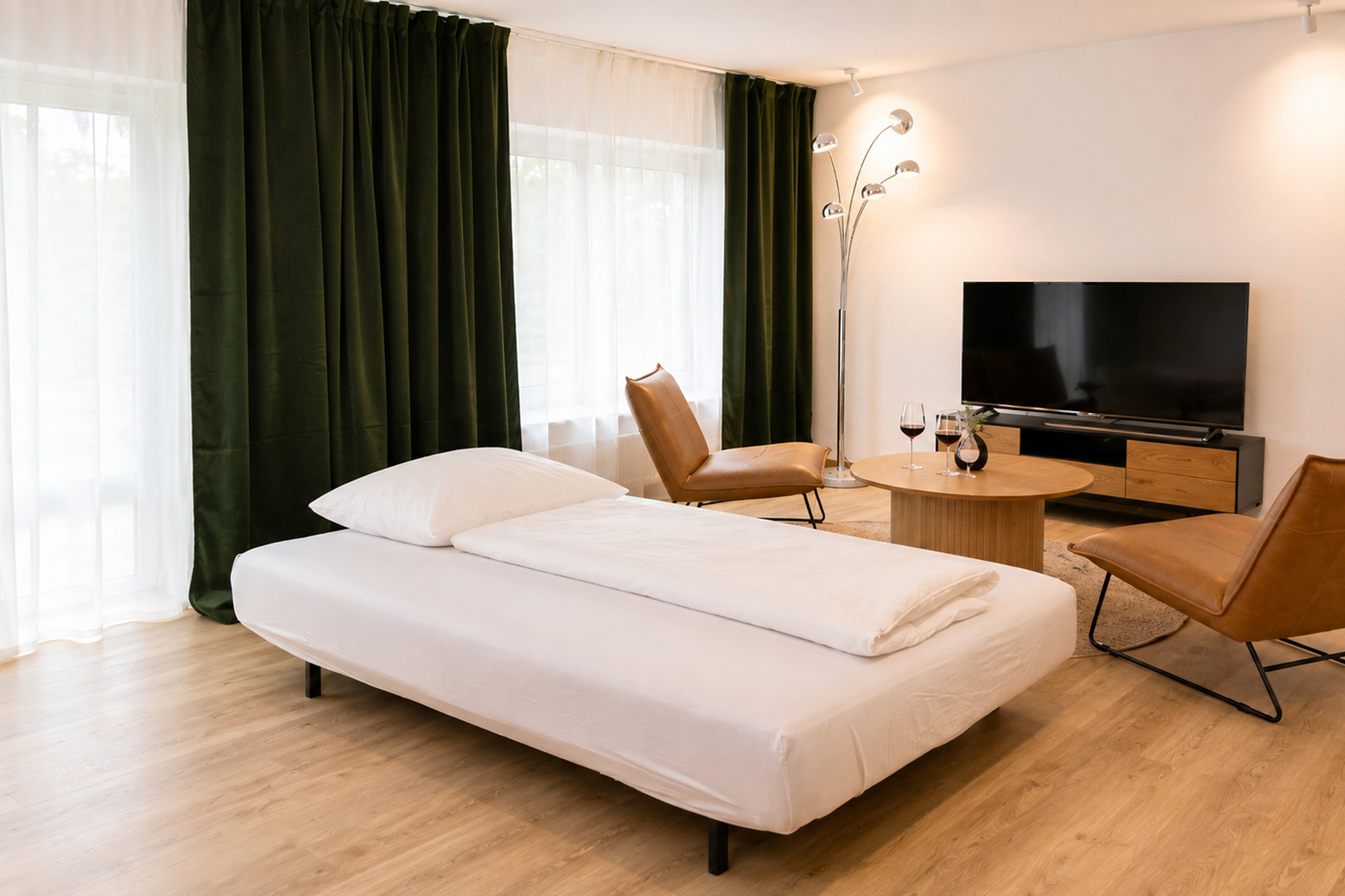 Wohnzimmer mit Schlafsofa