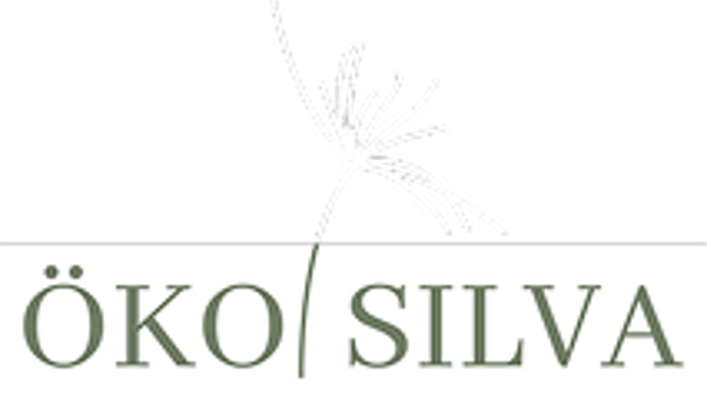 ÖKO SILVA Logo mit weißem Löwenzahn-Samen vor schwarz-weißem Hintergrund.