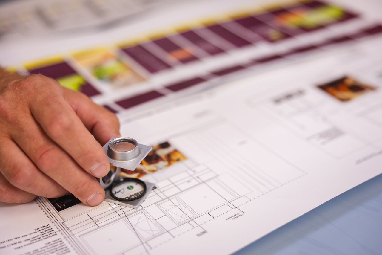Loupe on print layout