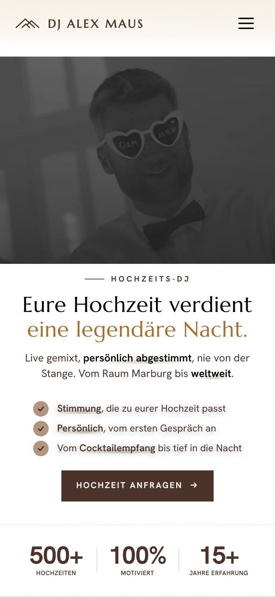 DJ Alex Maus auf dem Smartphone
