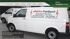 Zwei weiße Transporter der Elektro Trarbach GmbH mit Firmenlogo, Kontaktdaten und Blitz-Symbolen in Düsseldorf.