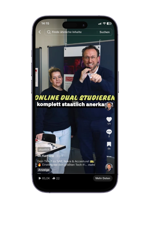 Das Interview der DHBW Mosbach als TikTok-Video auf dem Smartphone