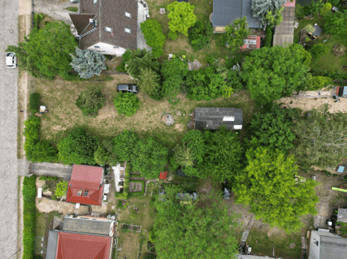 Mit Baugenehmigung für 250 m2 Haus! Grundstück sucht neuen Eigentümer