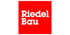 Riedel Bau Logo: Weißer Text "Riedel Bau" auf rotem quadratischem Hintergrund.
