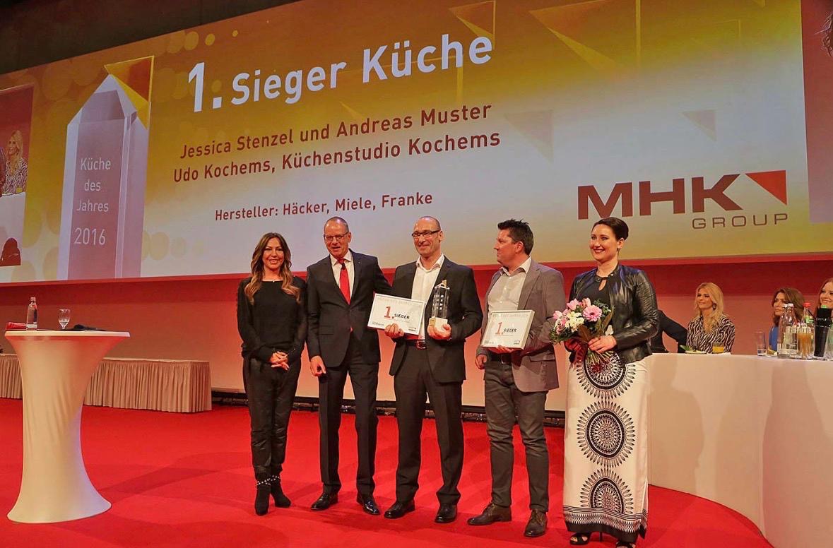 Auszeichnung für Udo Kochems als mehrfach prämierter Küchenplaner bei Küchen des Jahres 2016