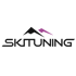 Schwarze und violette Bergsilhouetten über dem Wort "SKITUNING" in Großbuchstaben.