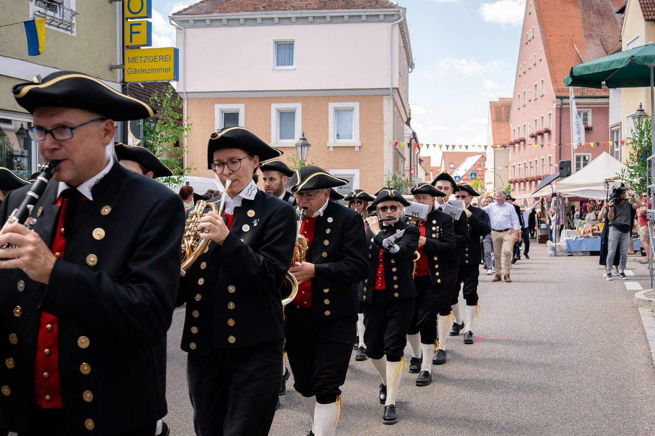 Musiker in traditionellen Trachten