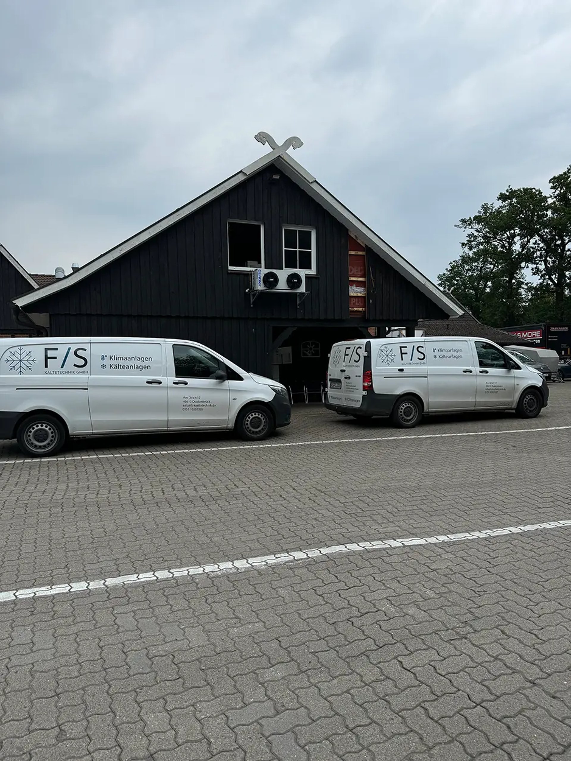 Firmenfahrzeuge von F/S Kältetechnik
