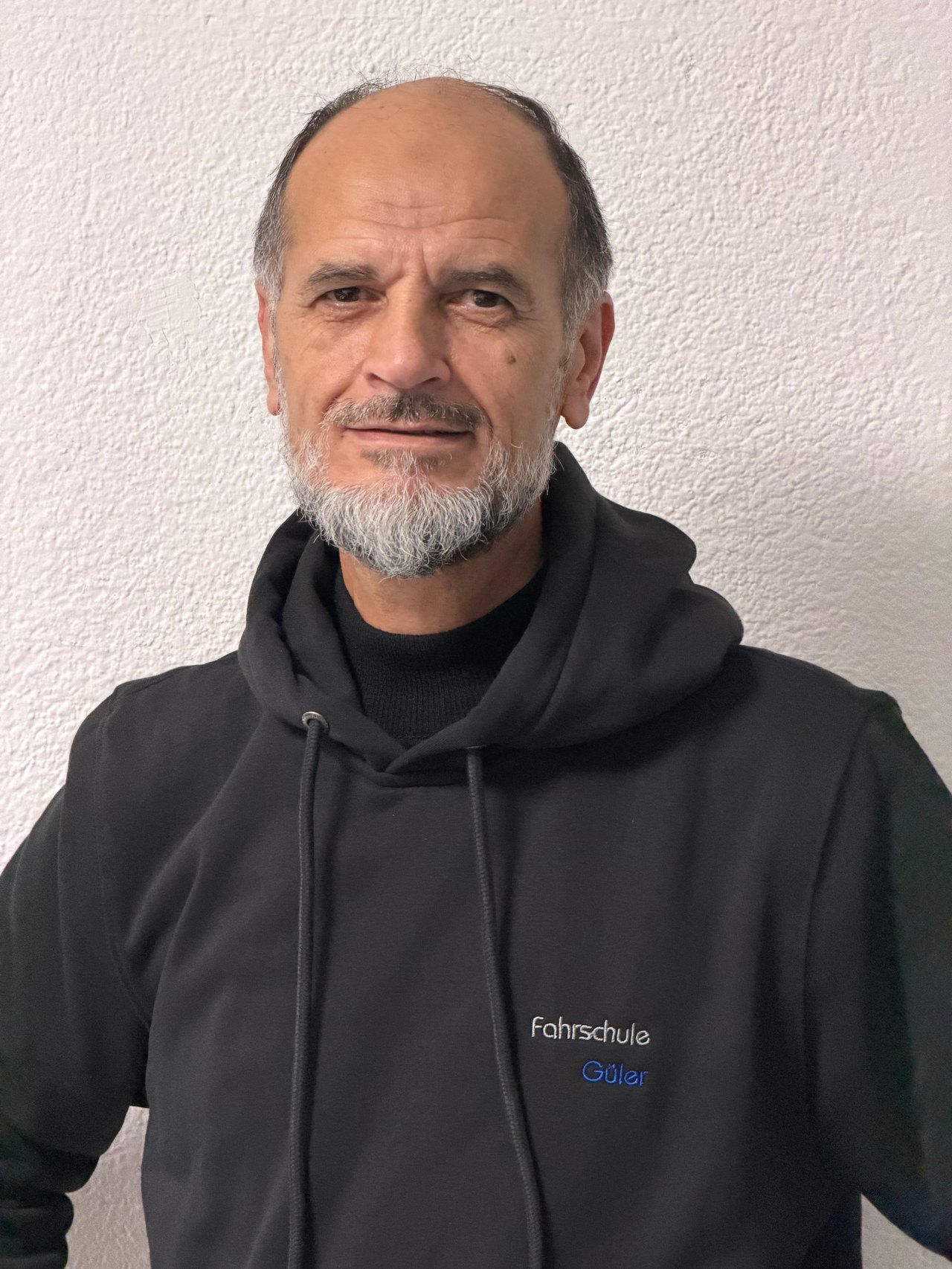 Ihsan Güler, Geschäftsführer und Fahrlehrer der Fahrschule Ihsan Güler GmbH.