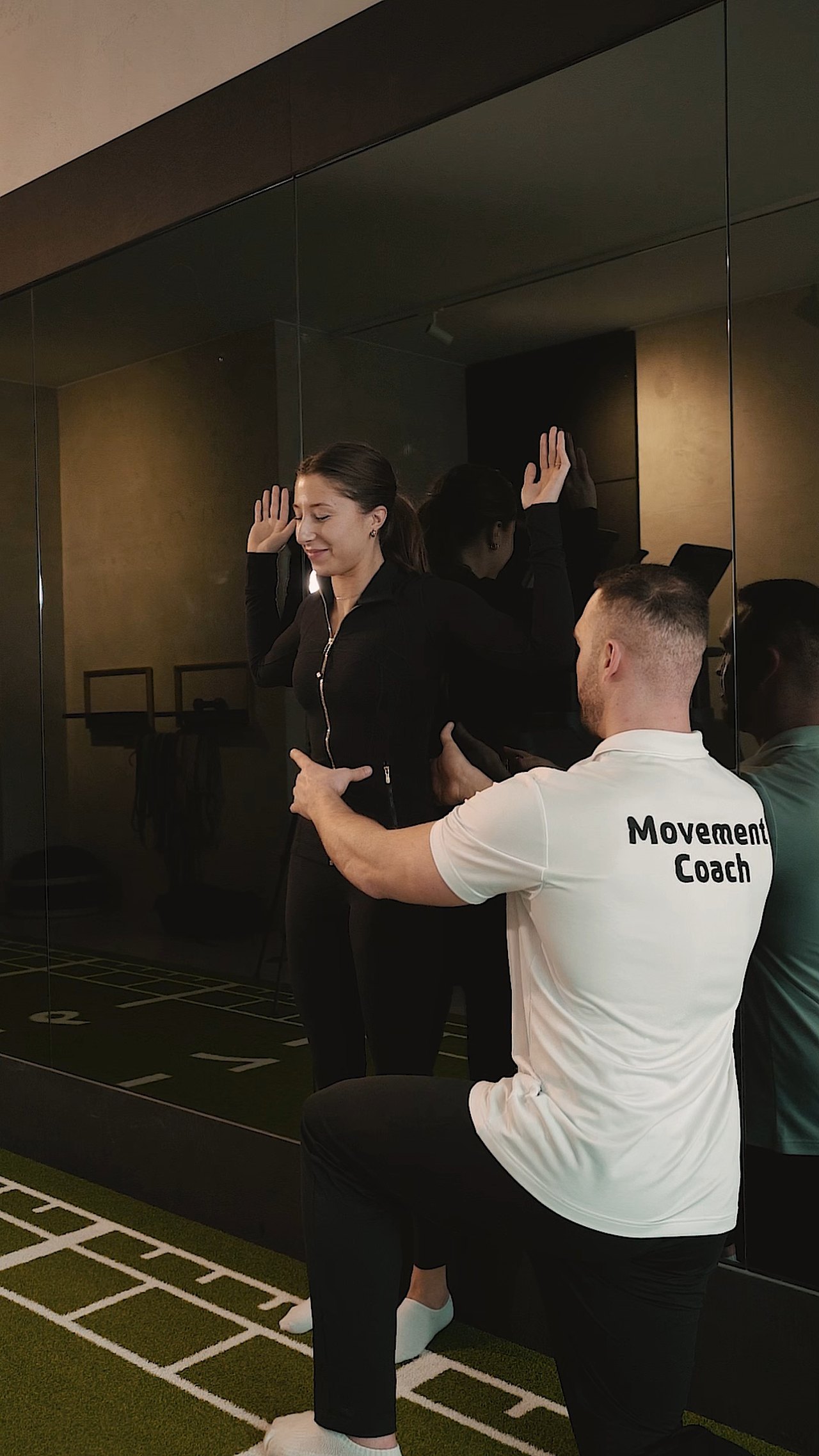 Gezielte Muskelaktivierung an der Wand – Phase Das Richtige aktivieren im SmartMotionApproach