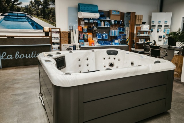 WHIRLPOOL