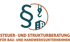 Logo mit Paragraphenzeichen, Kran und Gebäude; Text: Steuer- und Strukturberatung für Bau- und Handwerksunternehmen.