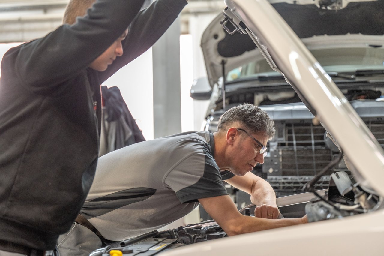 Smart Repair an einer Fahrzeugtüre