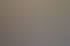 Familie aus mehreren Generationen bespricht am Küchentisch gemeinsam ihre Finanzen