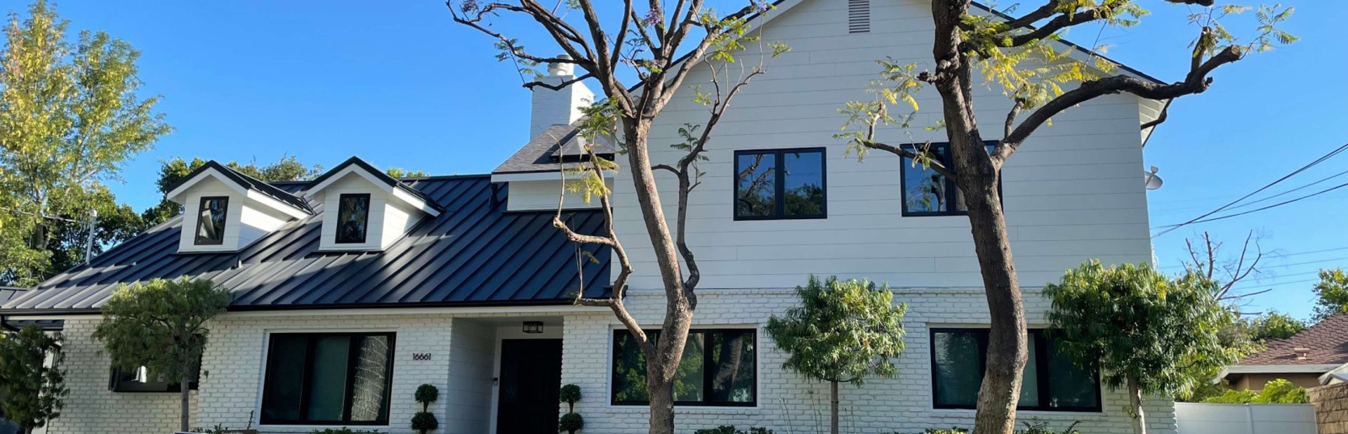 Trusted Siding Contractor in Encino, CA