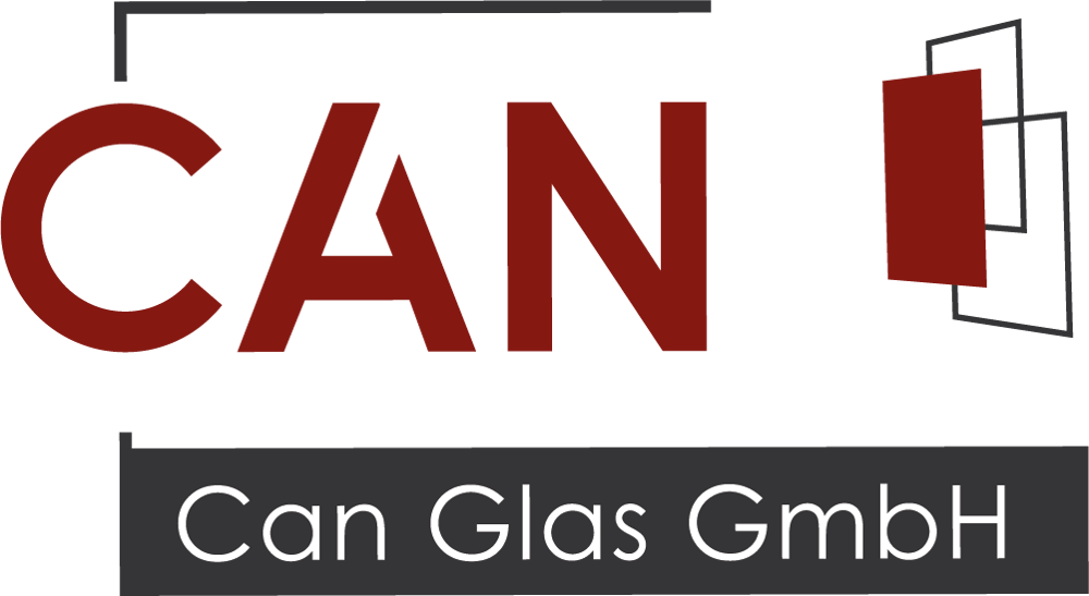 Rotes CAN-Logo mit sich überlappenden Rechtecken rechts und "Can Glas GmbH" in Weiß auf dunklem Balken.
