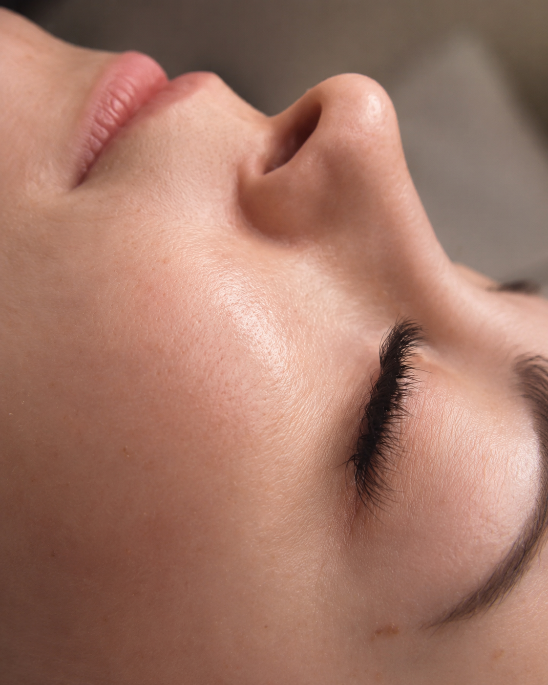 Wimpernverlängerung mit einzeln gesetzten Wimpern bei SWON in Pforzheim