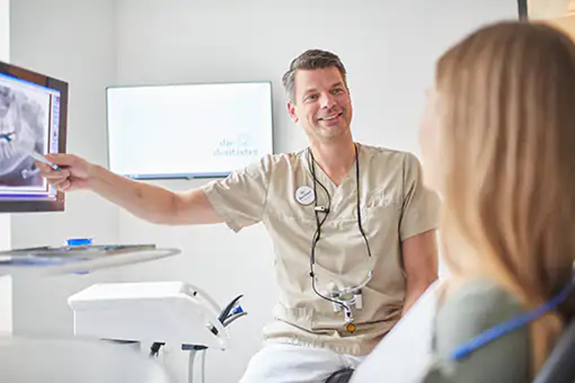 Die Rolle von Dentalfotografie in der Patientenkommunikation: Warum visuelle Darstellungen den Unterschied machen