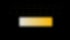 Ein unscharfer, weiß-gelber Lichtbalken schwebt vor einem schwarzen Hintergrund mit feinen, goldenen Gitterlinien.