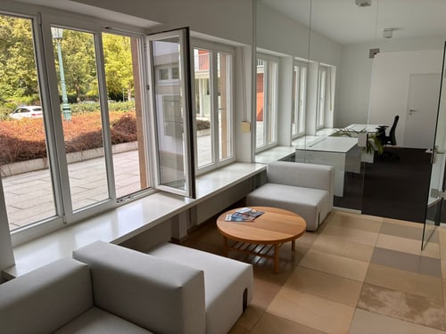Empfang und Büroraum in der Annette-Allee 41, Münster