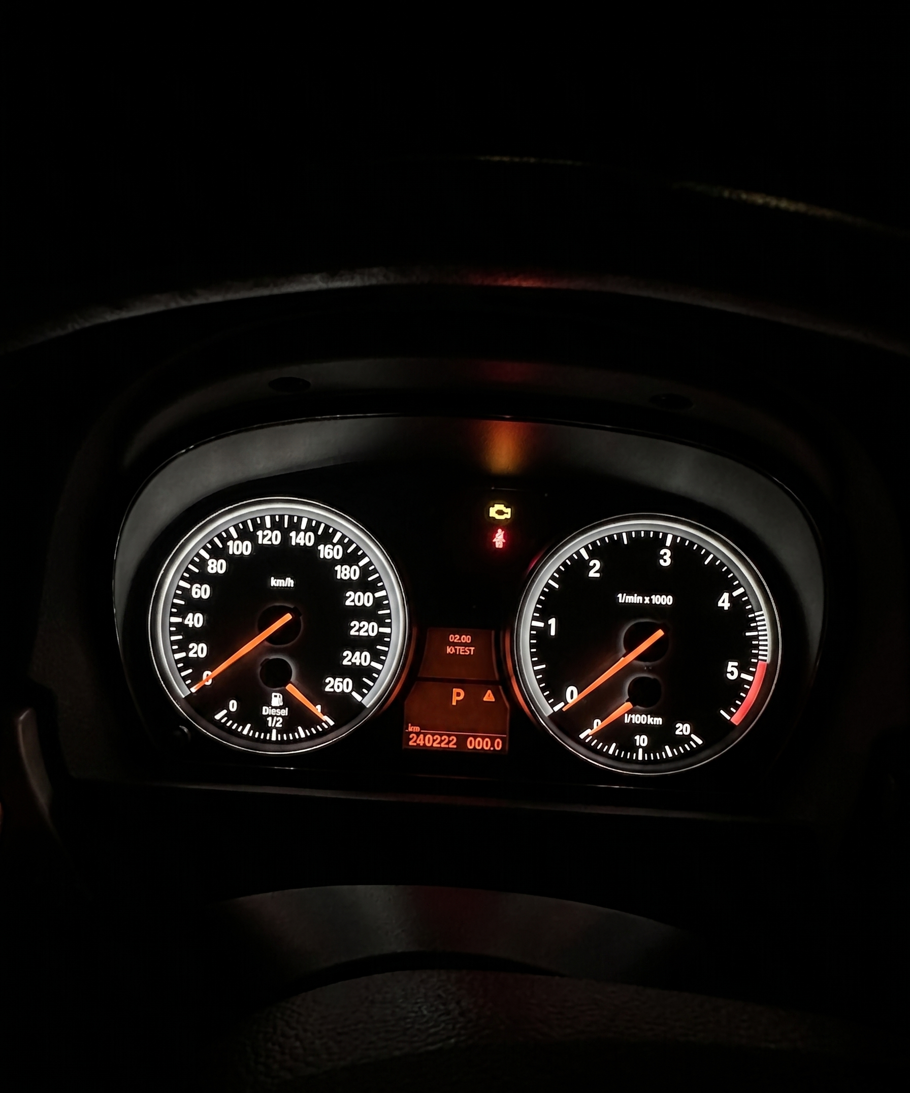 BMW E90 Orange Nadeln Ohne Display